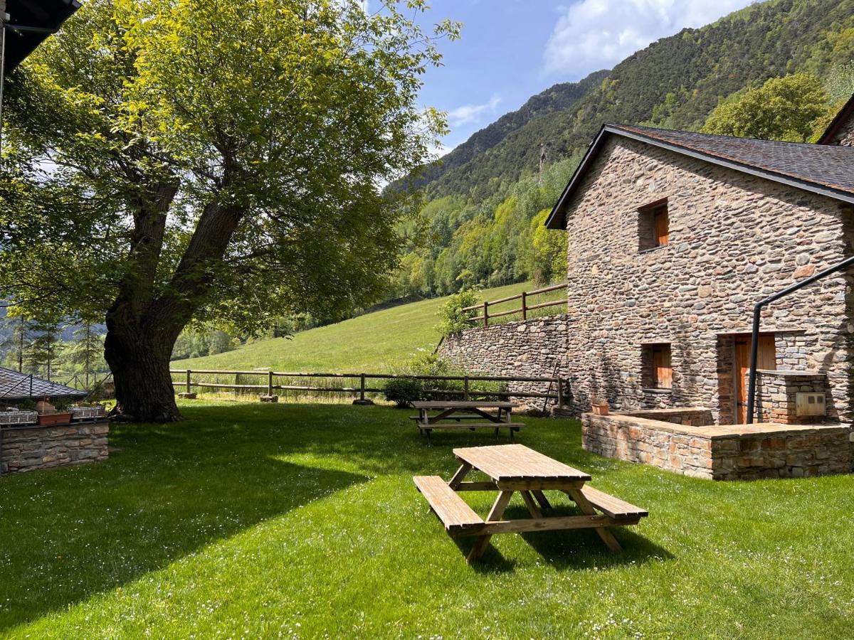 Apartament De La Vall Ferrera - L'Amfitriona Areu 外观 照片