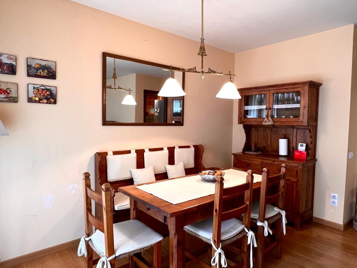 Apartament De La Vall Ferrera - L'Amfitriona Areu 外观 照片