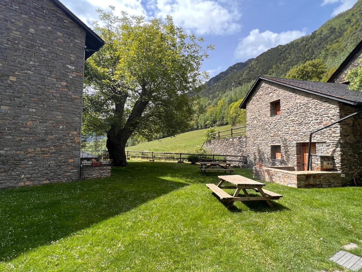 Apartament De La Vall Ferrera - L'Amfitriona Areu 外观 照片